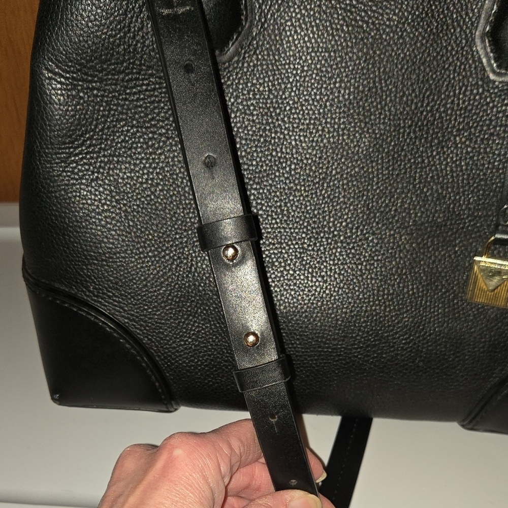 Michael Kors Black Leather Tote Bag - Picture 14 of 15